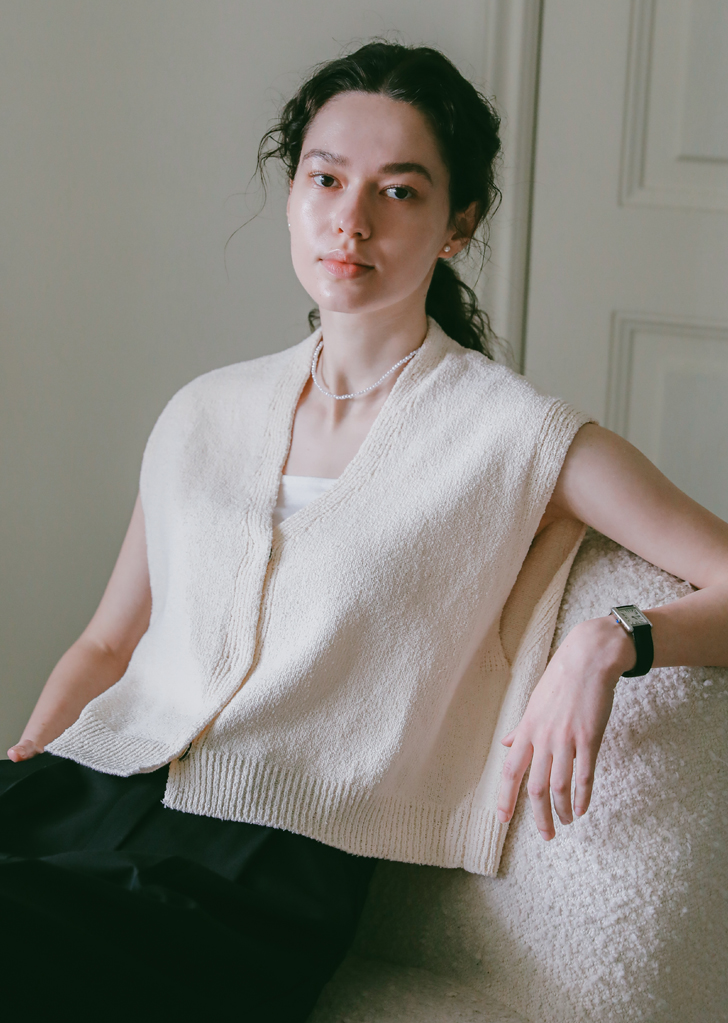 Hidden cotton knit vest [Ivory]